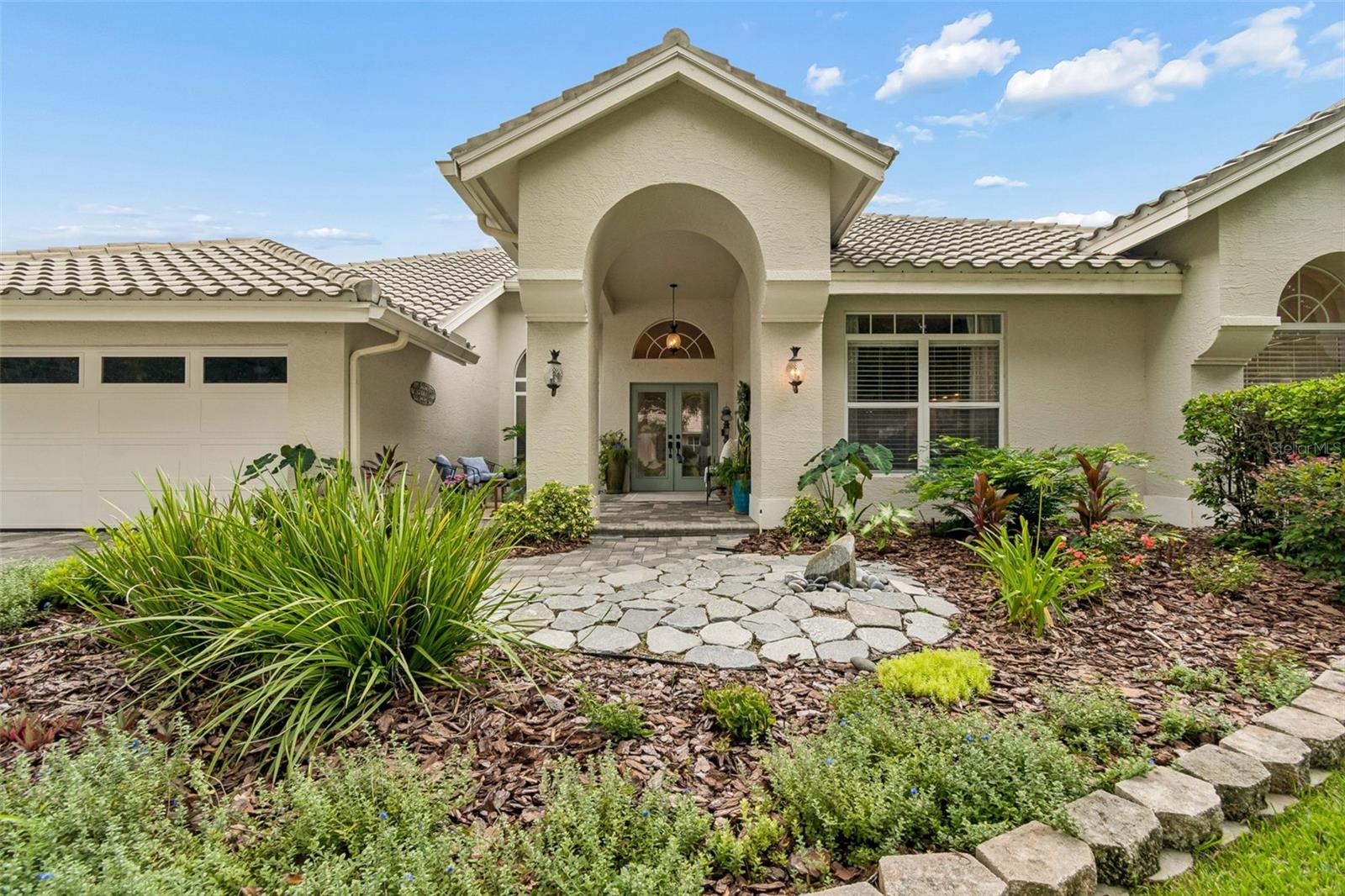 Photo of 17705 GREY EAGLE ROAD TAMPA FL 33647