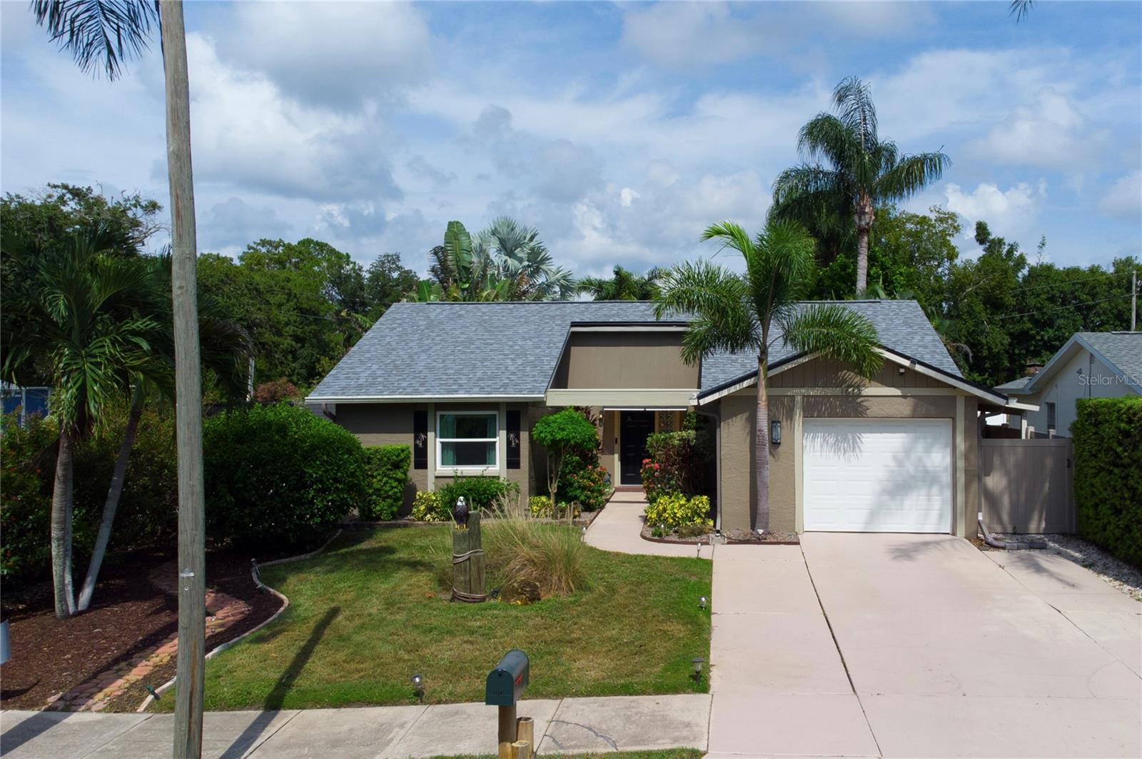 Photo of 1613 ST CATHERINE DRIVE DUNEDIN FL 34698