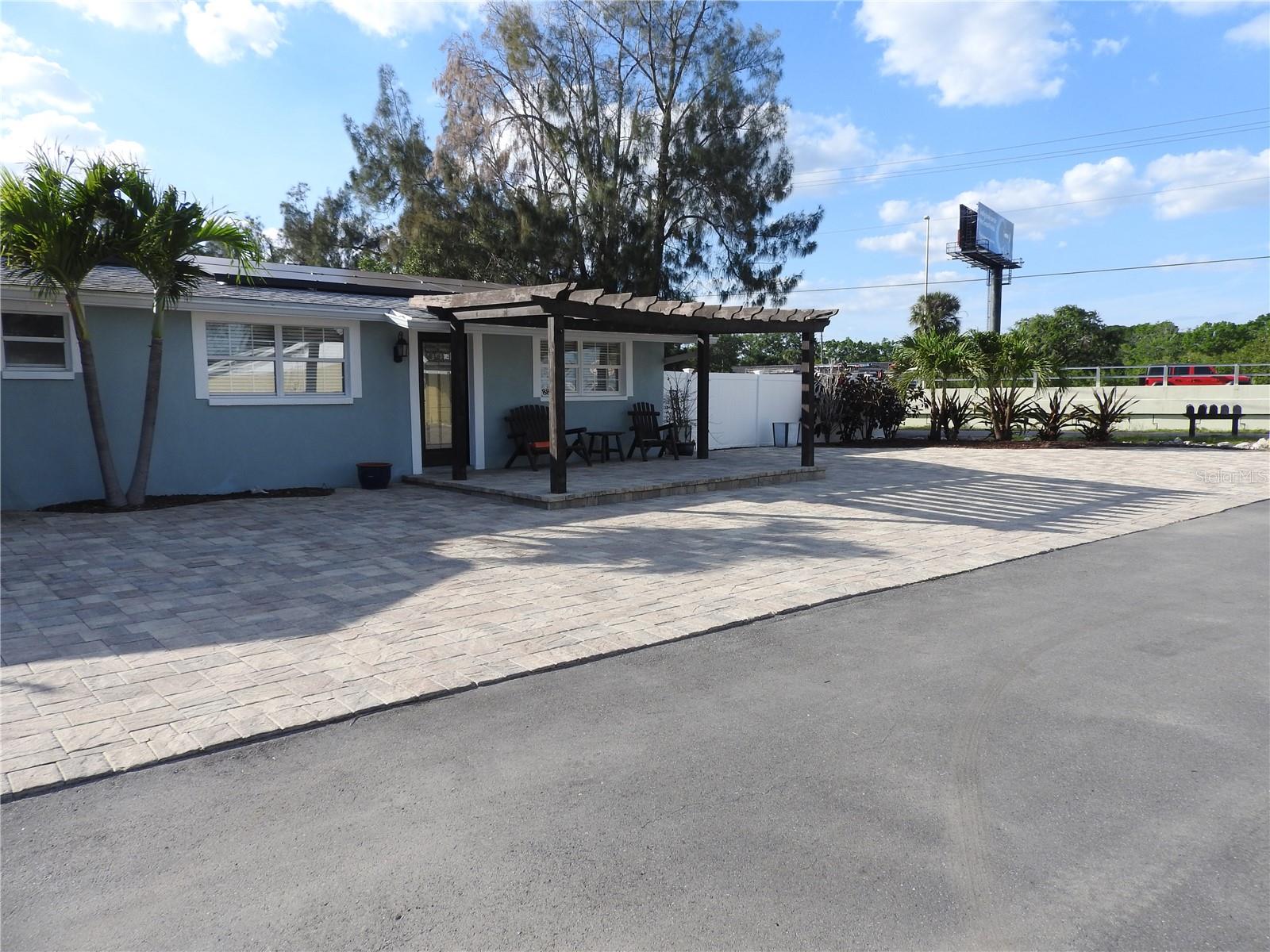 Photo of 8822 ROCKY CREEK DRIVE TAMPA FL 33615