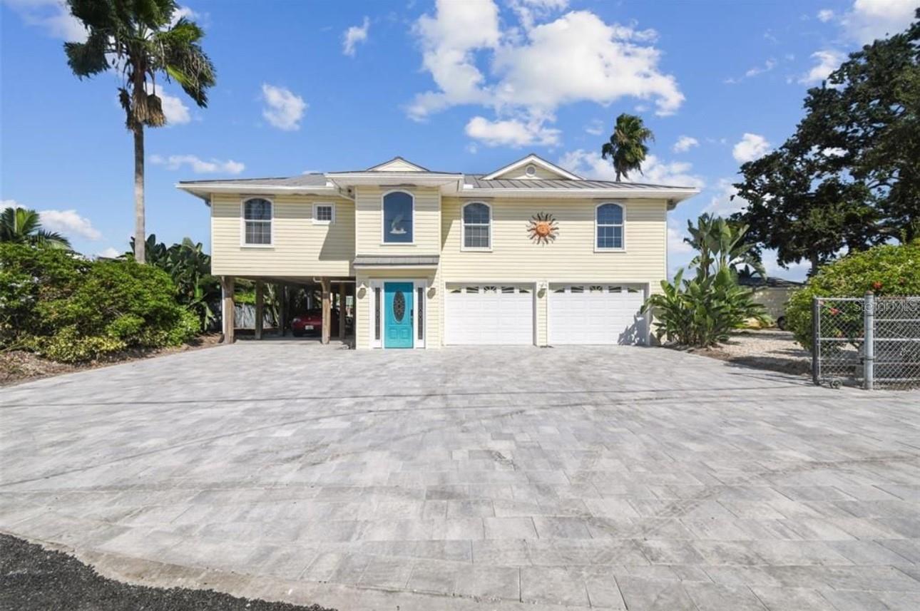 Photo of 9914 ALAVISTA DRIVE GIBSONTON FL 33534