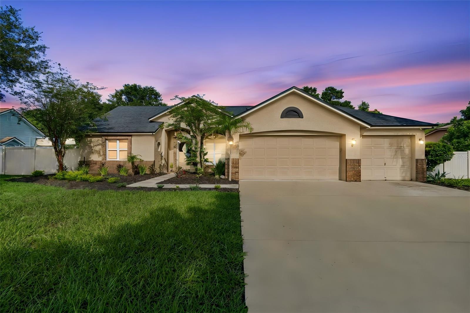 Photo of 3813 POLUMBO DRIVE VALRICO FL 33596