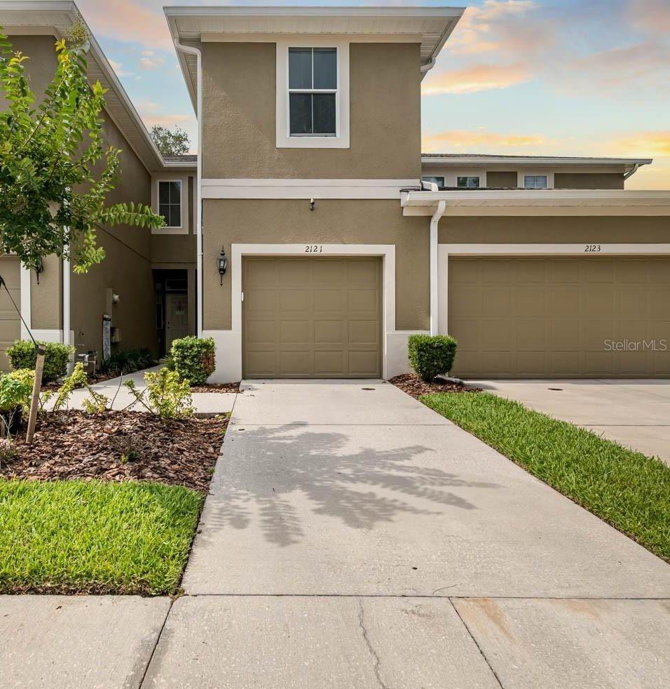 Photo of 2121 BROADWAY VIEW AVENUE BRANDON FL 33510