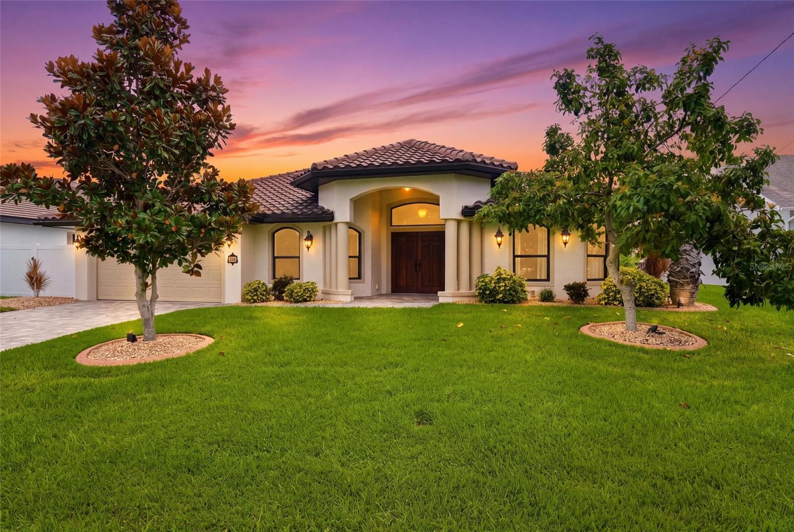 Photo of 3221 SE 10TH AVENUE CAPE CORAL FL 33904