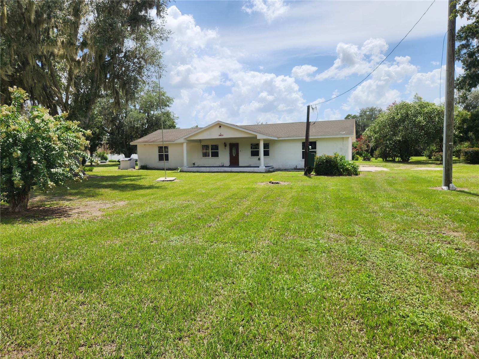 Photo of 3903 POWERLINE ROAD LITHIA FL 33547