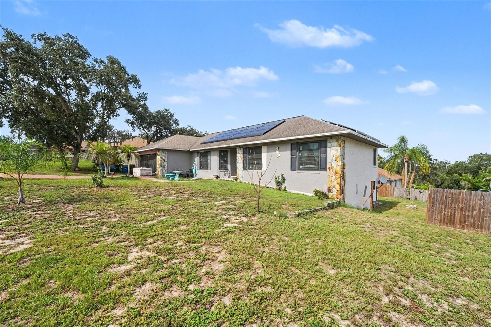 Photo of 818 CAMBRIDGE WAY LAKE WALES FL 33853