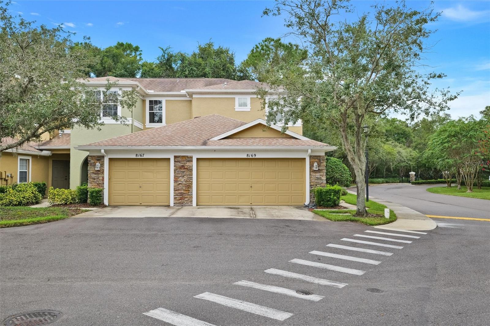 Photo of 8169 STONE LEAF LANE TAMPA FL 33647