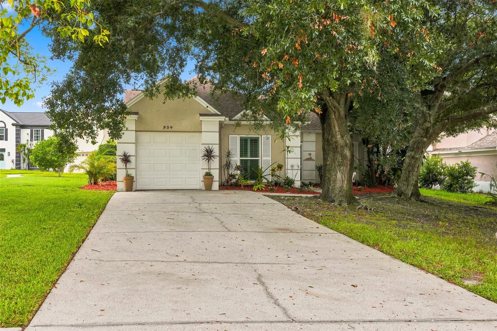 Photo of 934 BERKLEY COURT PALM HARBOR FL 34684