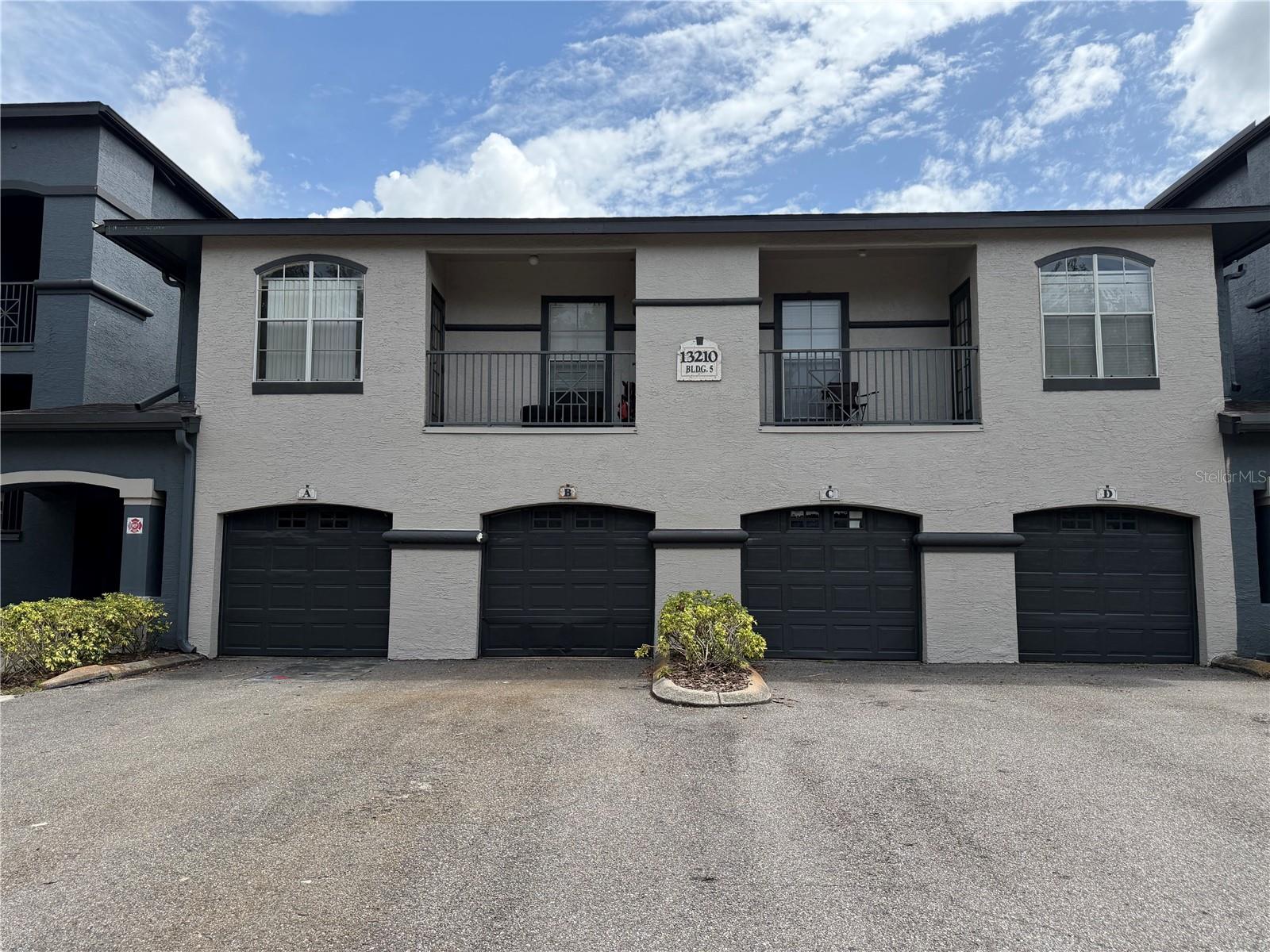 Photo of 13210 ARBOR ISLE DR #102 TEMPLE TERRACE FL 33637