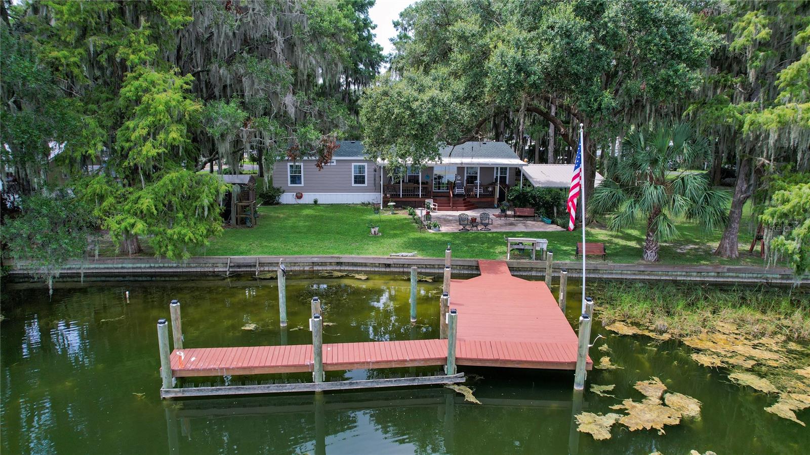 Photo of 9065 W LAKEVIEW COURT CRYSTAL RIVER FL 34428