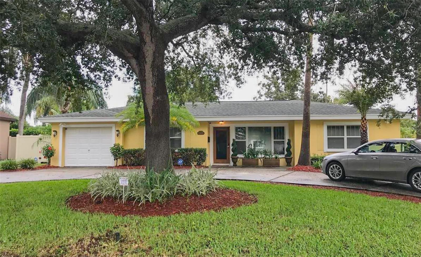 Photo of 328 CARL AVENUE BELLEAIR FL 33756