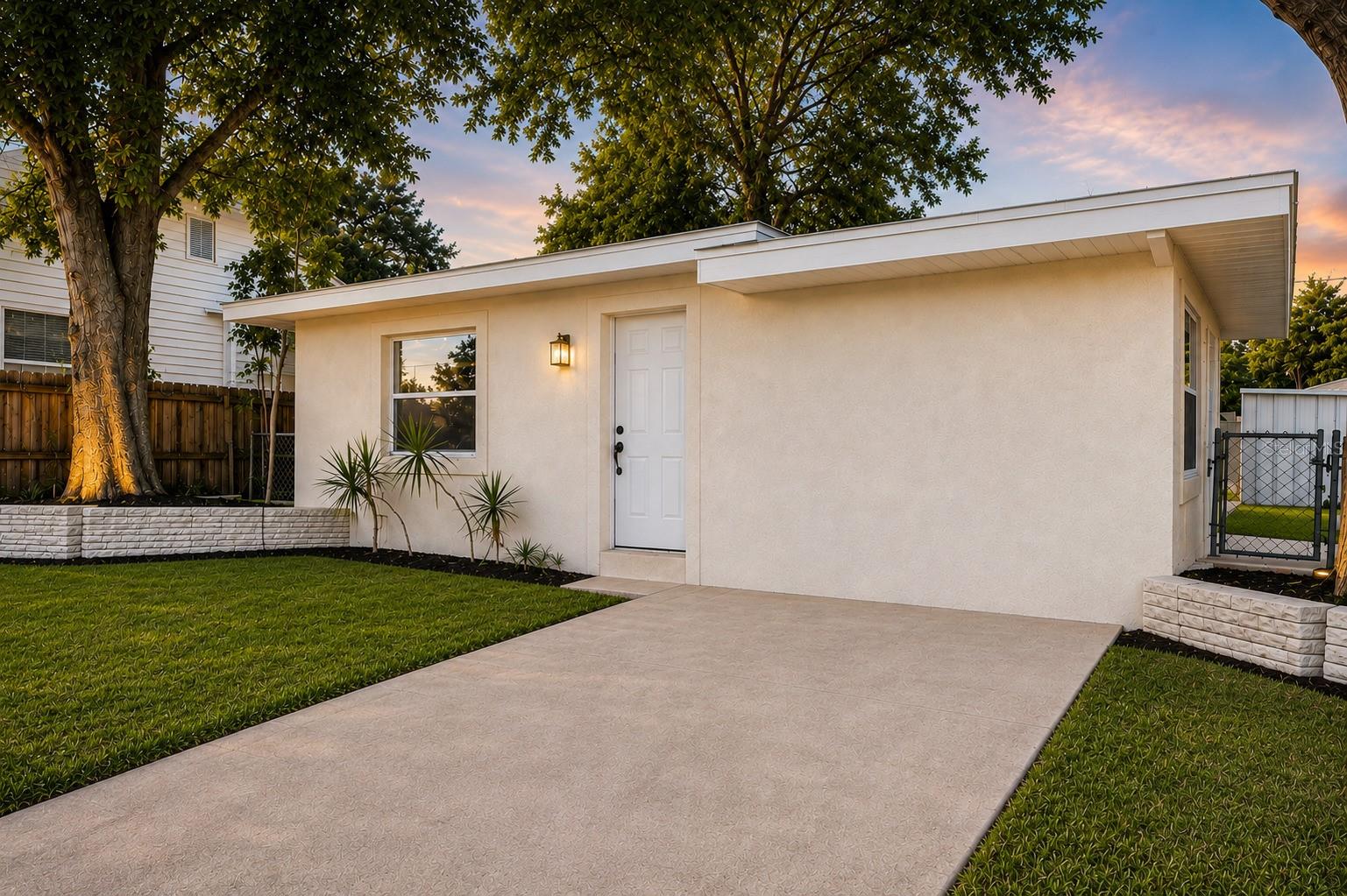 Photo of 5532 6TH AVENUE ST PETERSBURG FL 33710