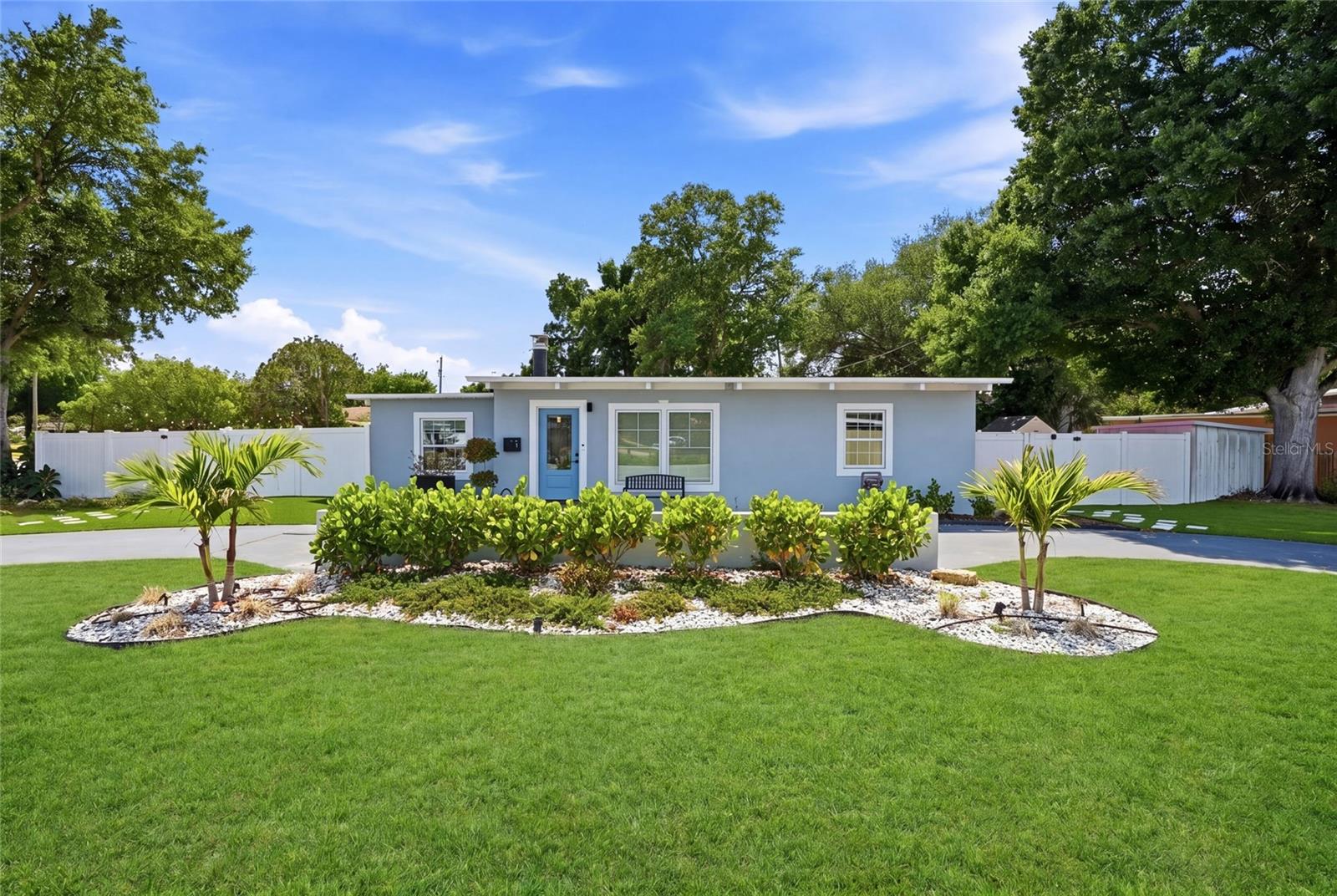 Photo of 1134 MEADOWLAWN DRIVE ST PETERSBURG FL 33702