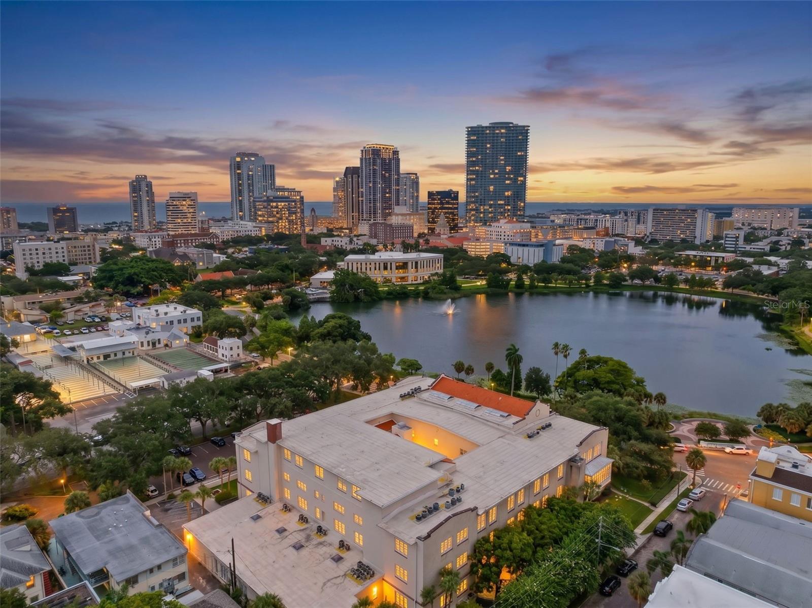 Photo of 701 MIRROR LAKE DRIVE #201 ST PETERSBURG FL 33701