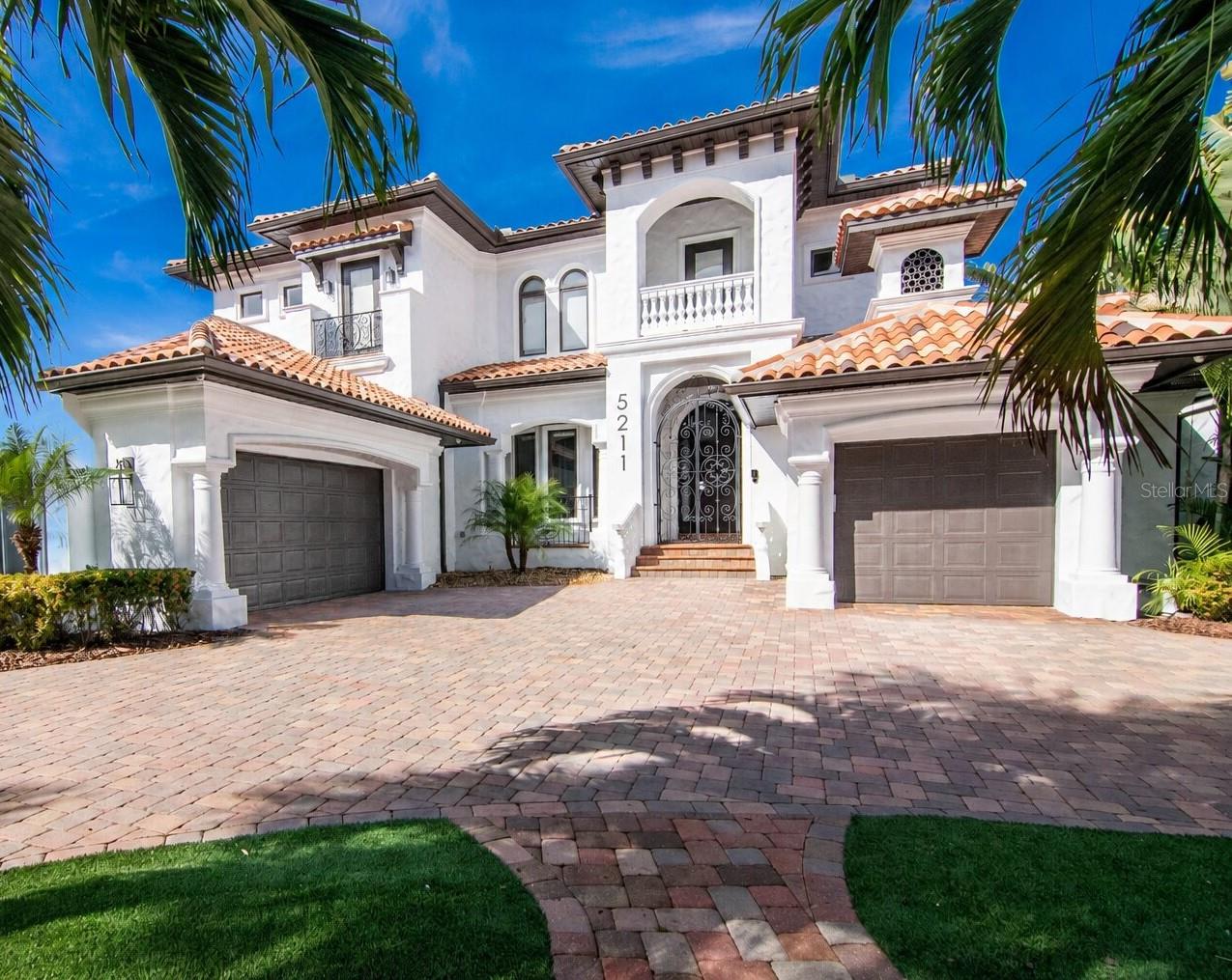 Photo of 5211 W NEPTUNE WAY TAMPA FL 33609