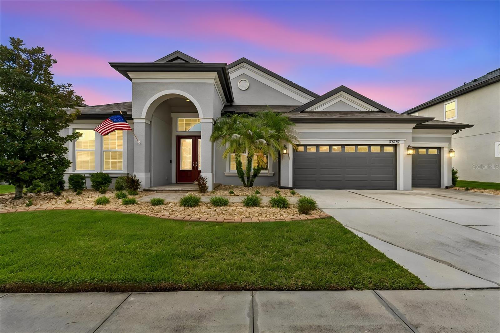 Photo of 32697 NATURAL BRIDGE ROAD WESLEY CHAPEL FL 33543
