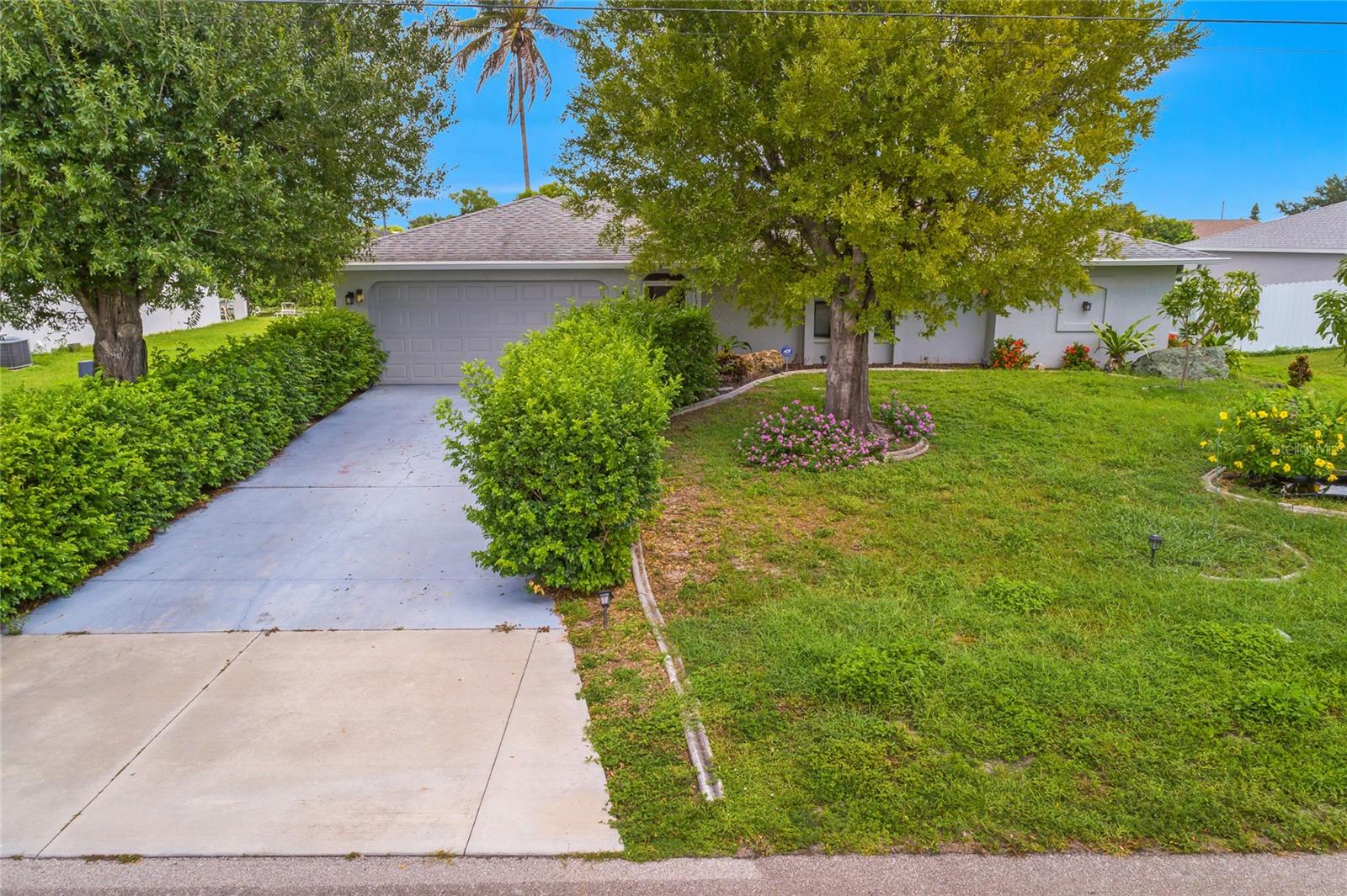 Photo of 1121 NE 11TH TERRACE CAPE CORAL FL 33909