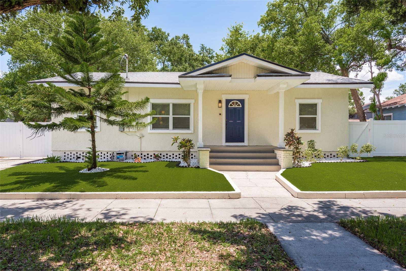 Photo of 206 W WARREN AVENUE TAMPA FL 33602