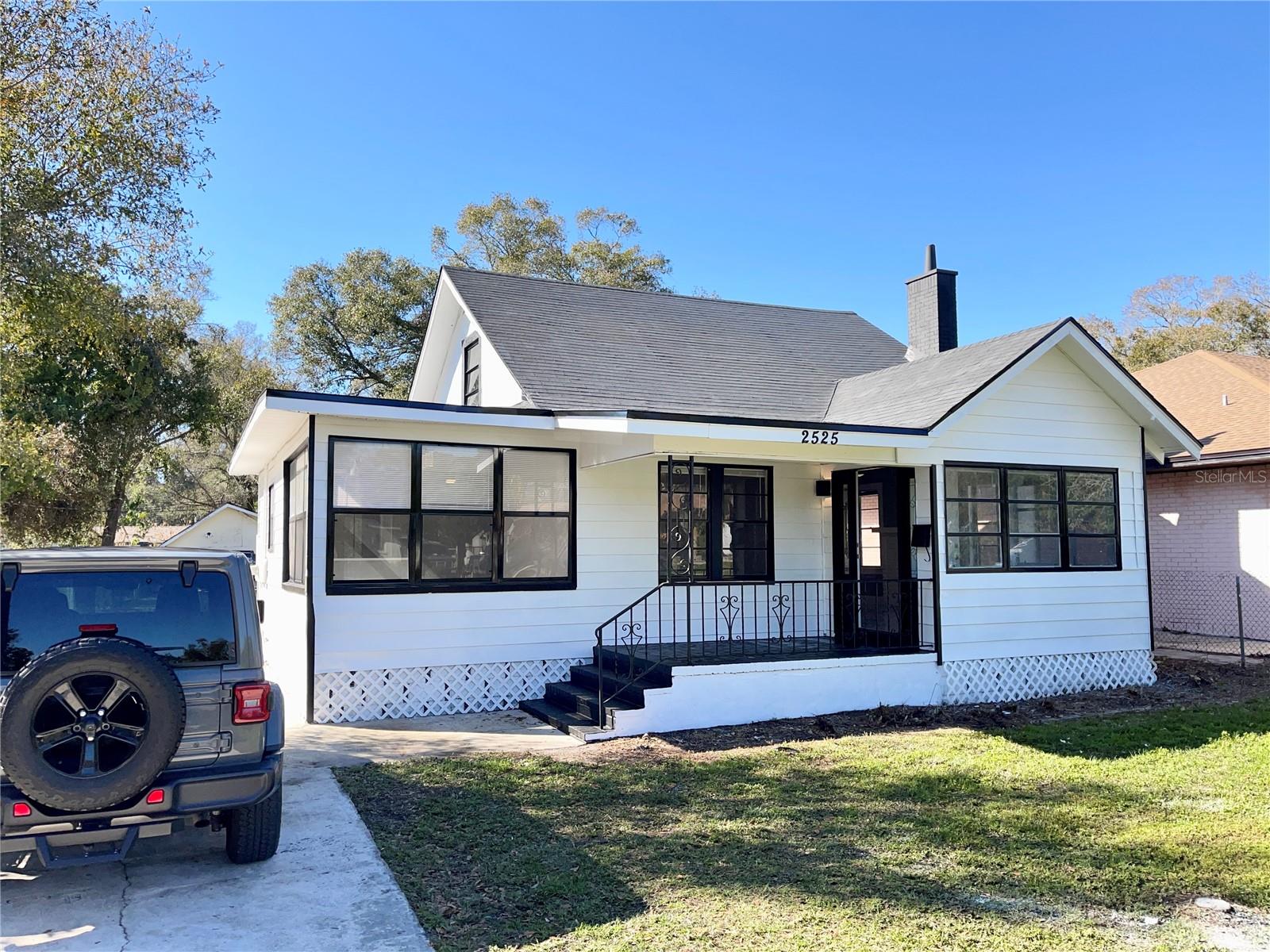 Photo of 2525 37TH STREET ST PETERSBURG FL 33711