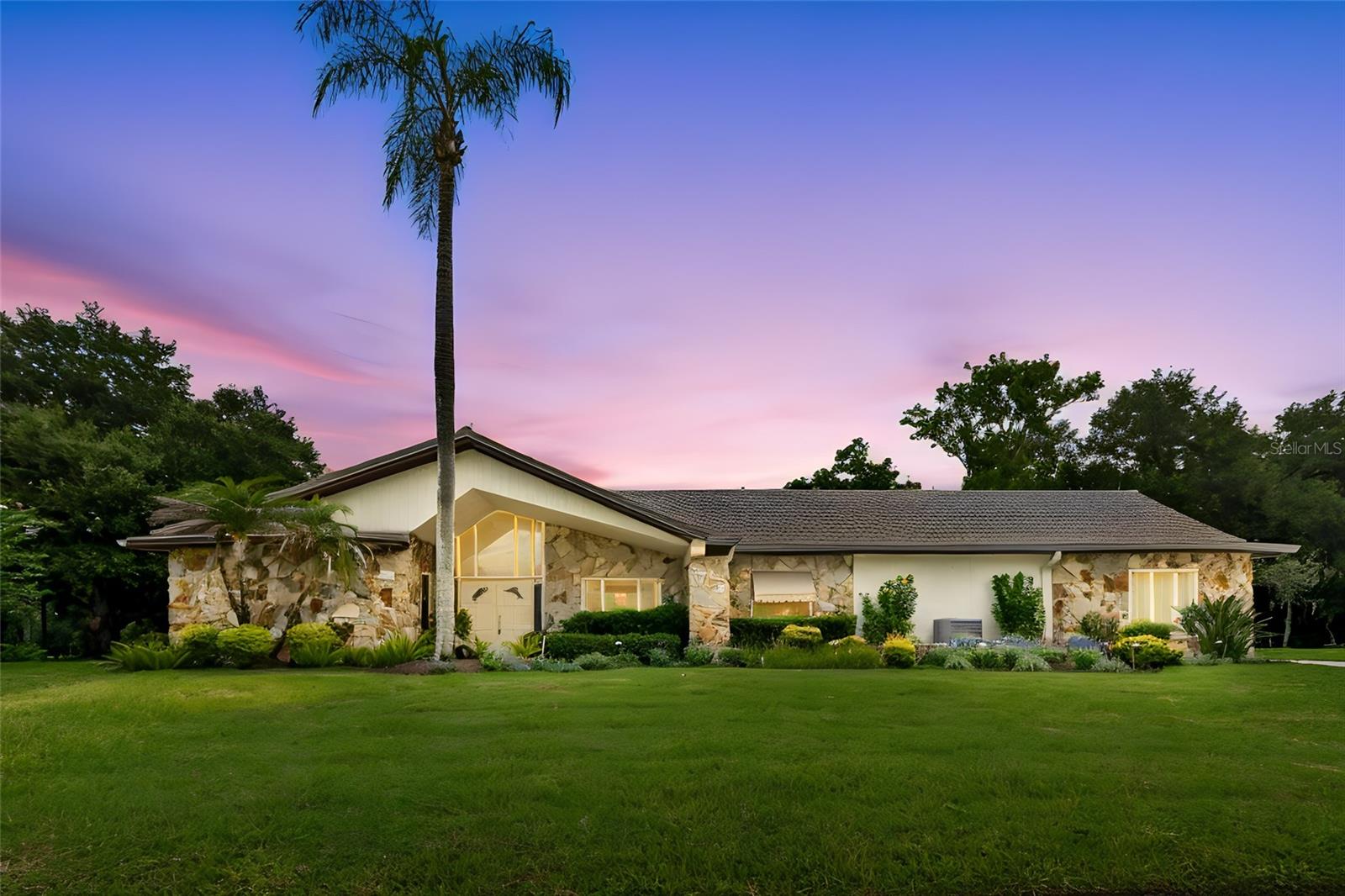 Photo of 2364 VIOLET PL PALM HARBOR FL 34685
