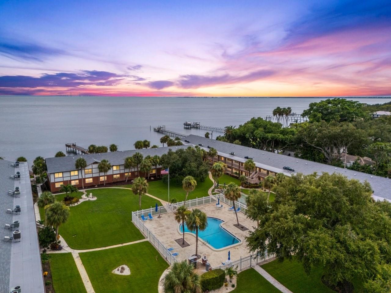 Photo of 650 PINELLAS POINT DRIVE #122 ST PETERSBURG FL 33705