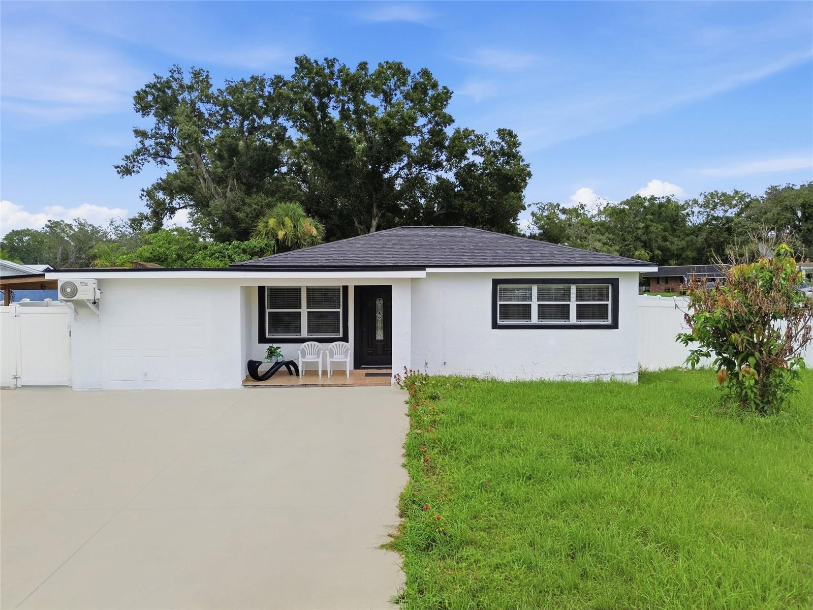 Photo of 8901 N OREGON AVENUE TAMPA FL 33604