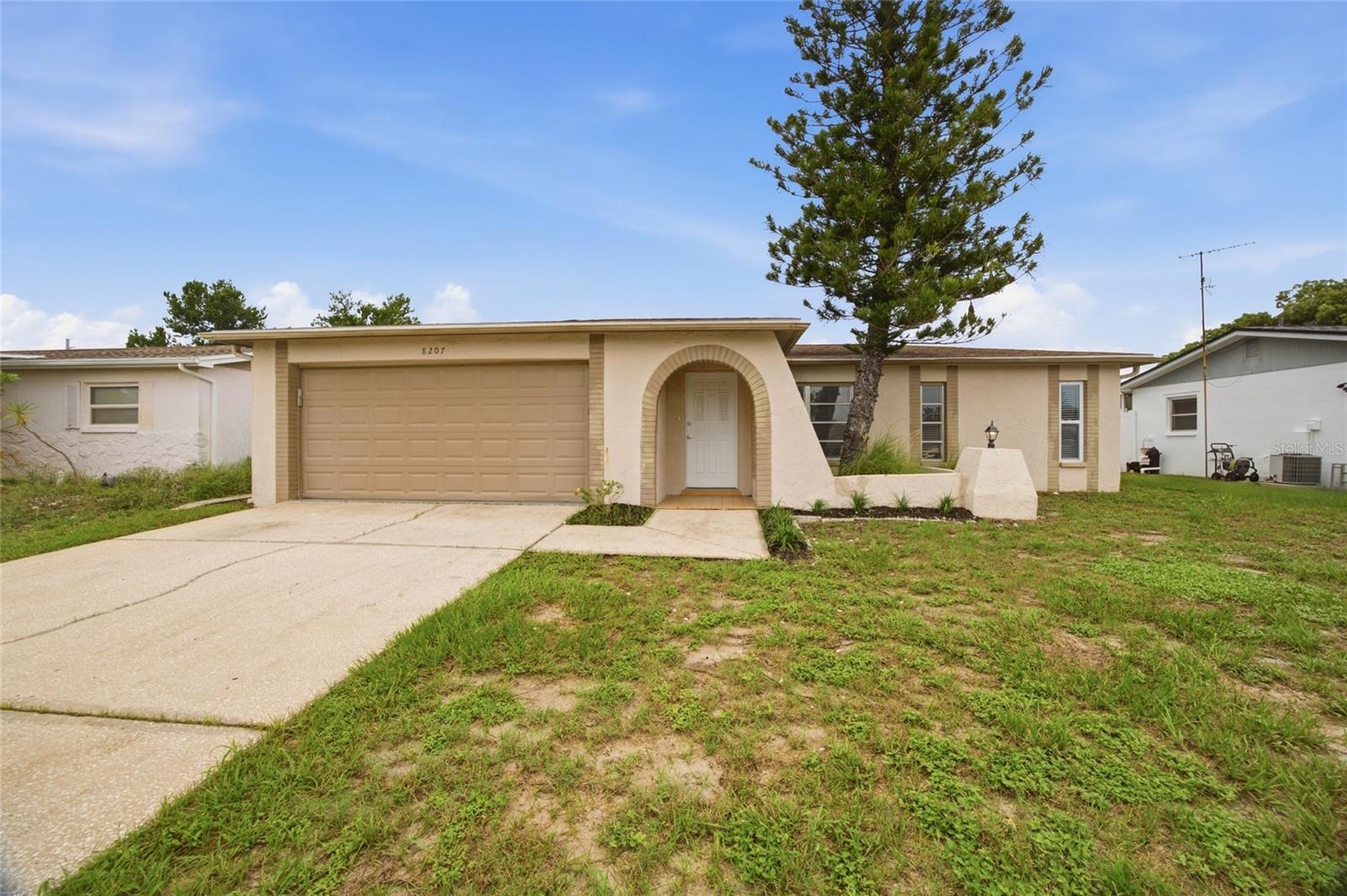 Photo of 8207 DEDHAM DRIVE PORT RICHEY FL 34668