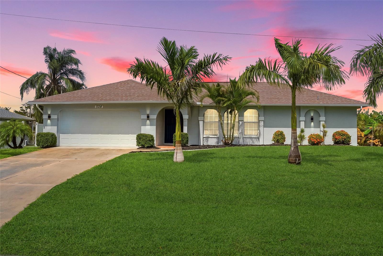 Photo of 524 SE 8TH PLACE CAPE CORAL FL 33990