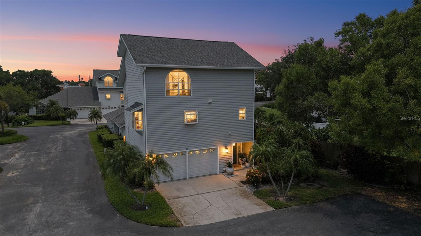Photo of 11722 CURRIE LANE #J1 LARGO FL 33774