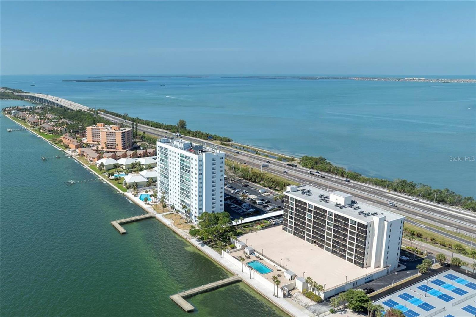 Photo of 7100 SUNSHINE SKYWAY LANE #503 ST PETERSBURG FL 33711