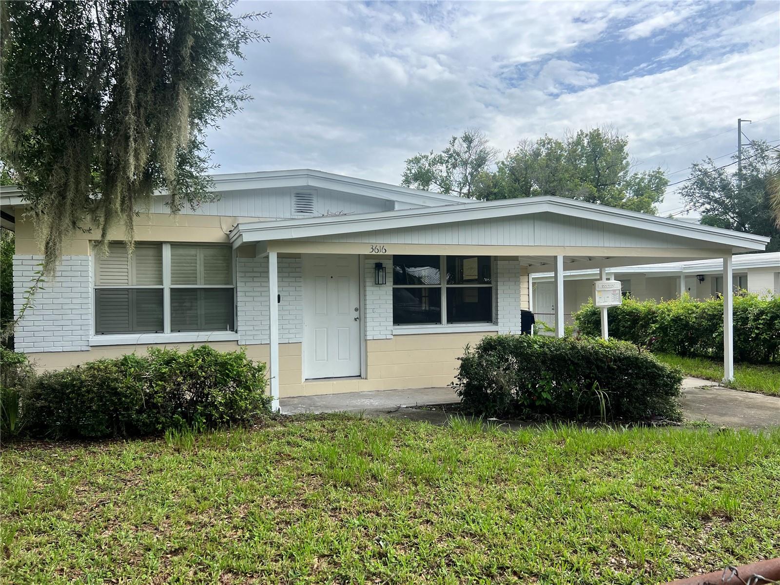 Photo of 3616 E SHADOWLAWN AVENUE TAMPA FL 33610