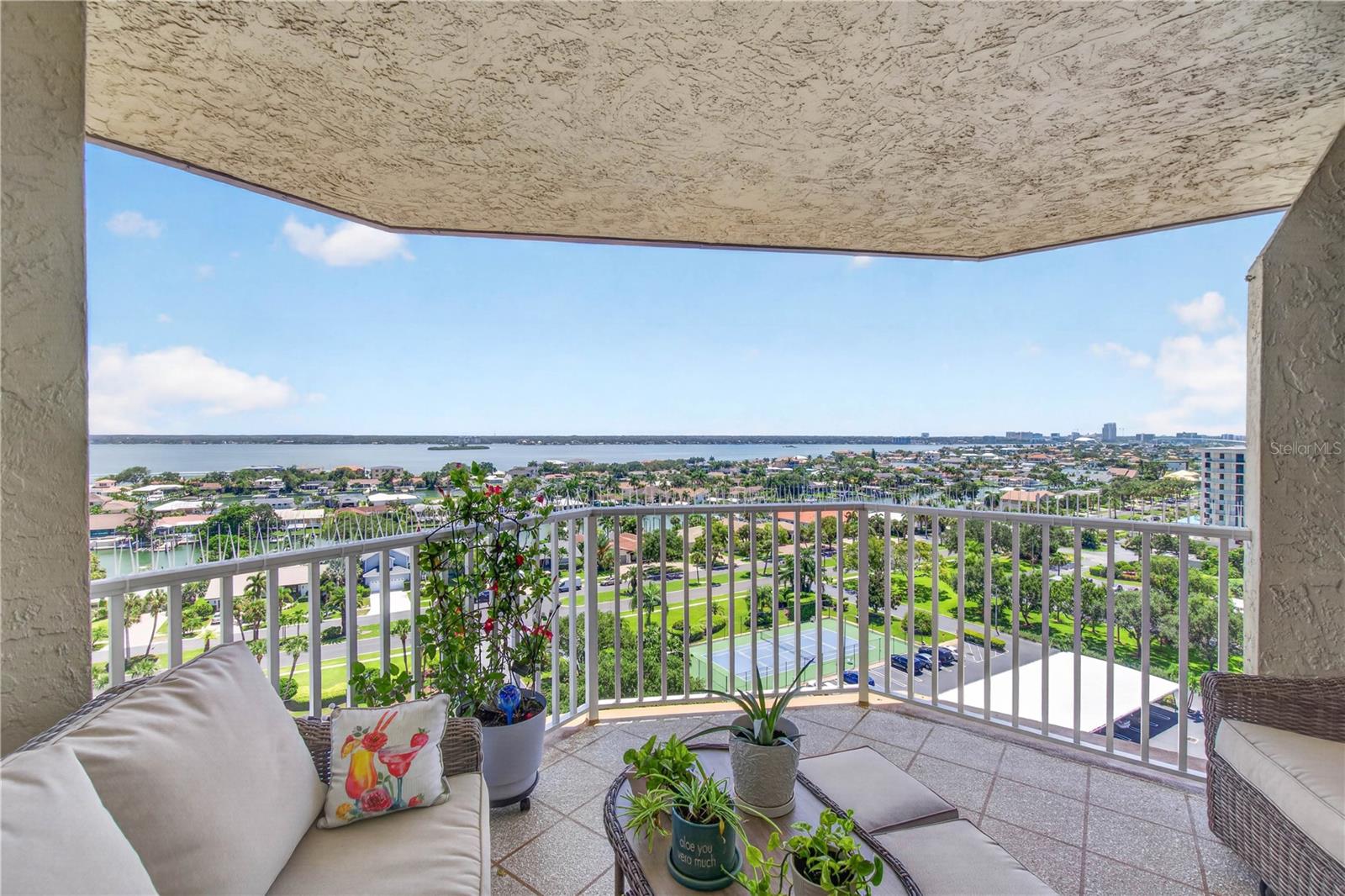 Photo of 736 ISLAND WAY #1202 CLEARWATER BEACH FL 33767