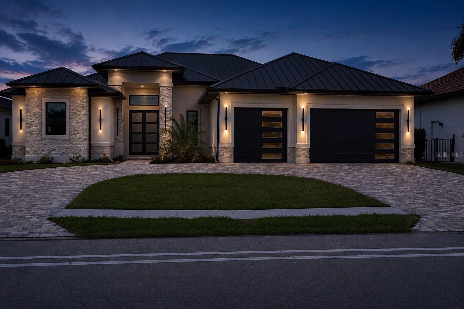 Photo of 2806 GLEASON PARKWAY CAPE CORAL FL 33914