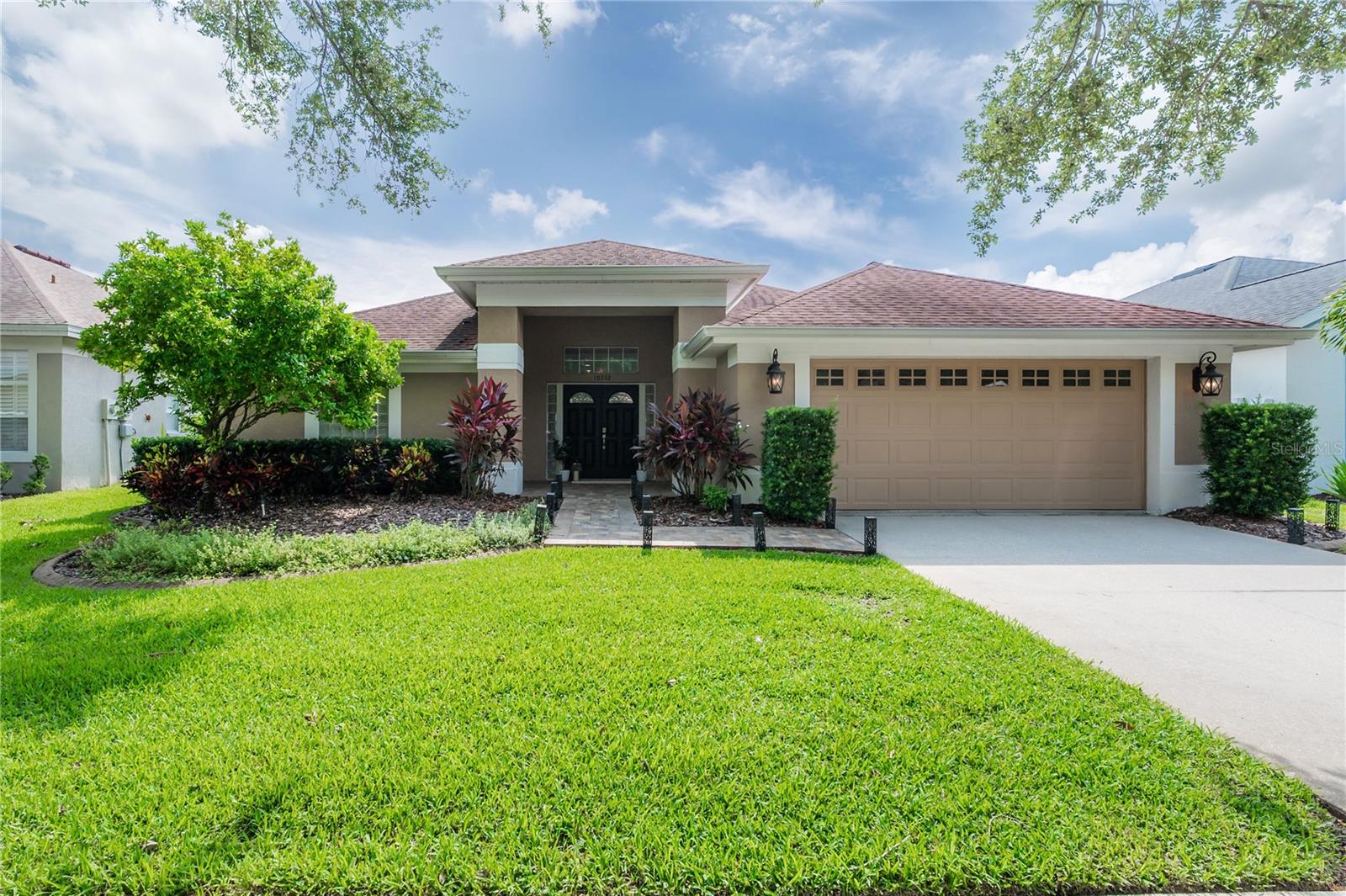 Photo of 10332 ABBOTSFORD DRIVE TAMPA FL 33626