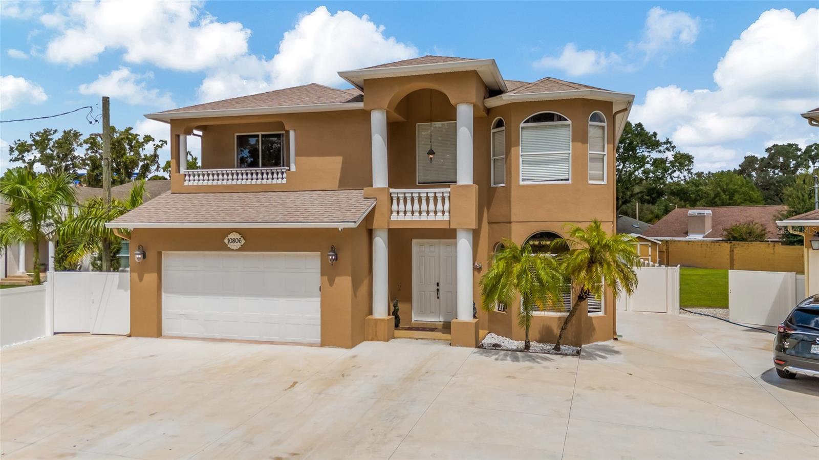 Photo of 10806 PEREZ DRIVE TAMPA FL 33618