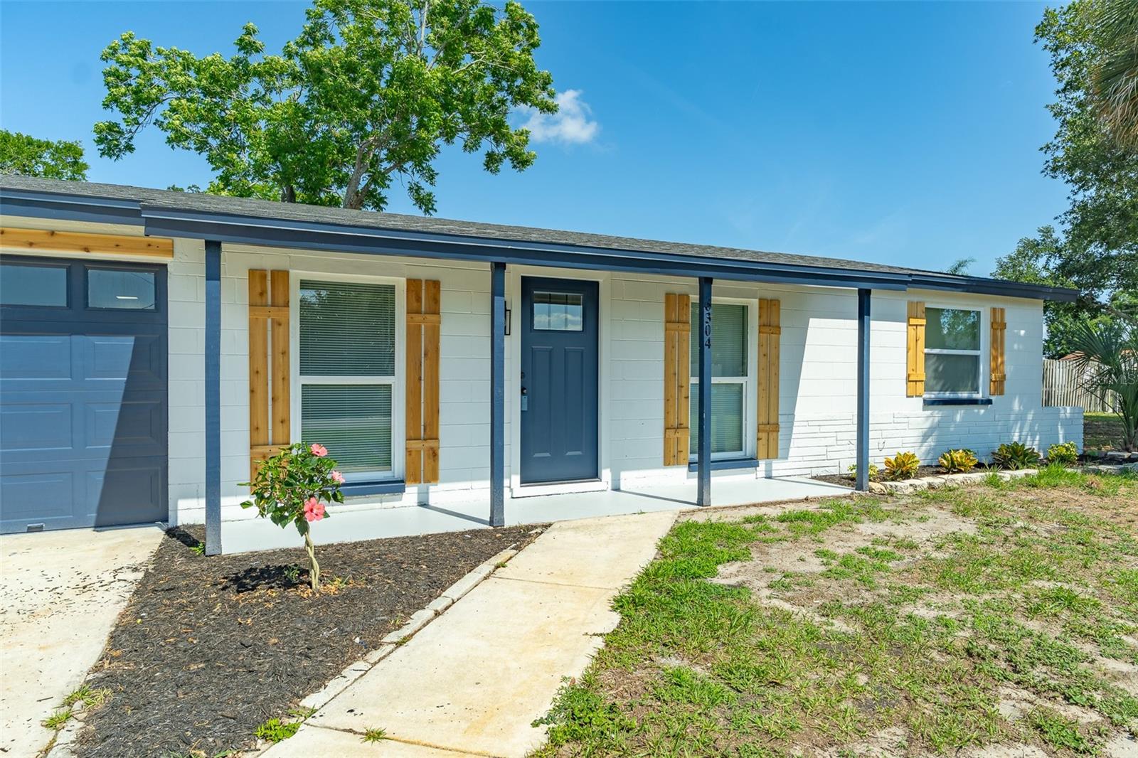 Photo of 6304 FLORIDA CIRCLE APOLLO BEACH FL 33572