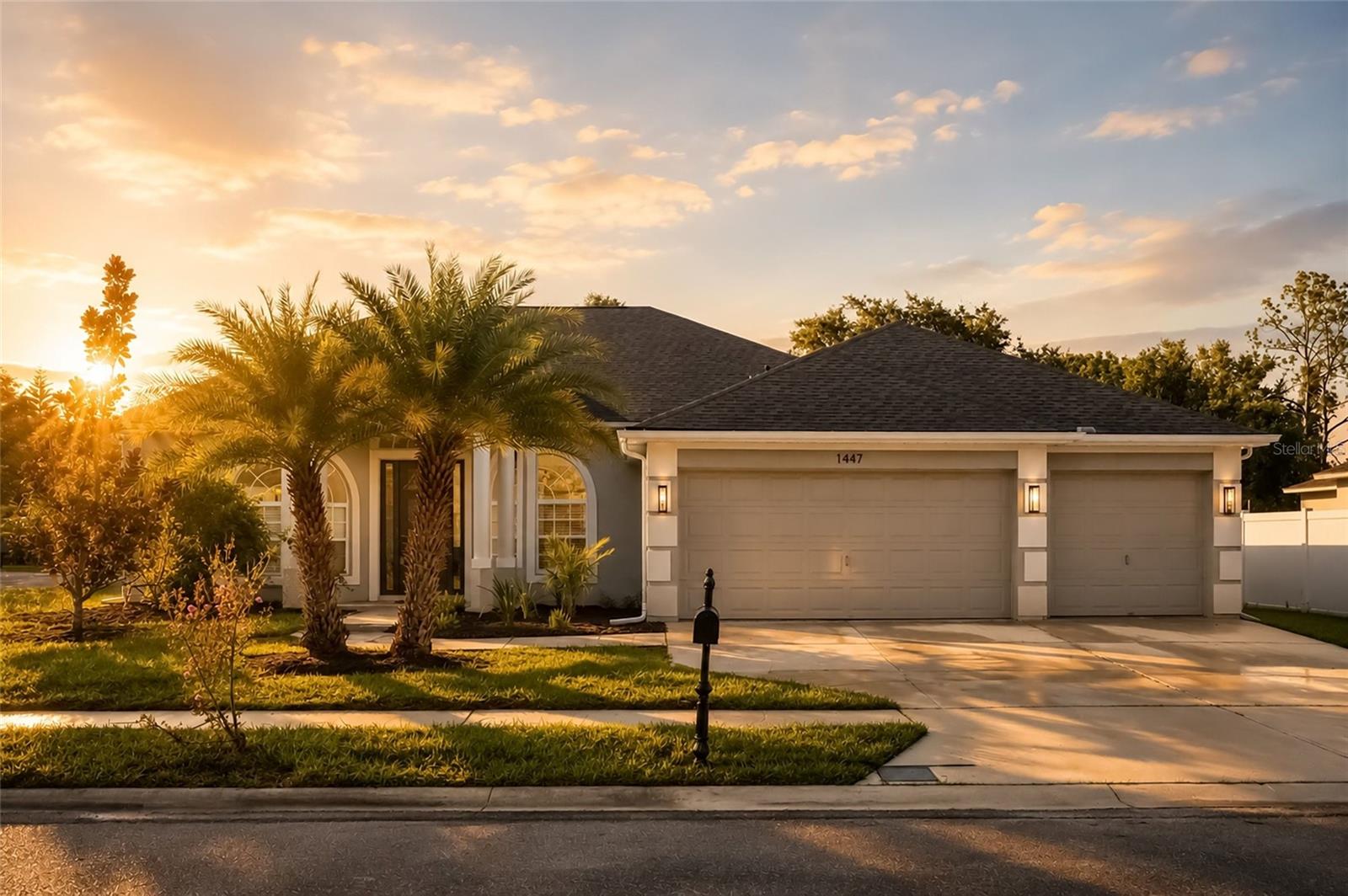 Photo of 1447 CRAZY HORSE DRIVE LUTZ FL 33559