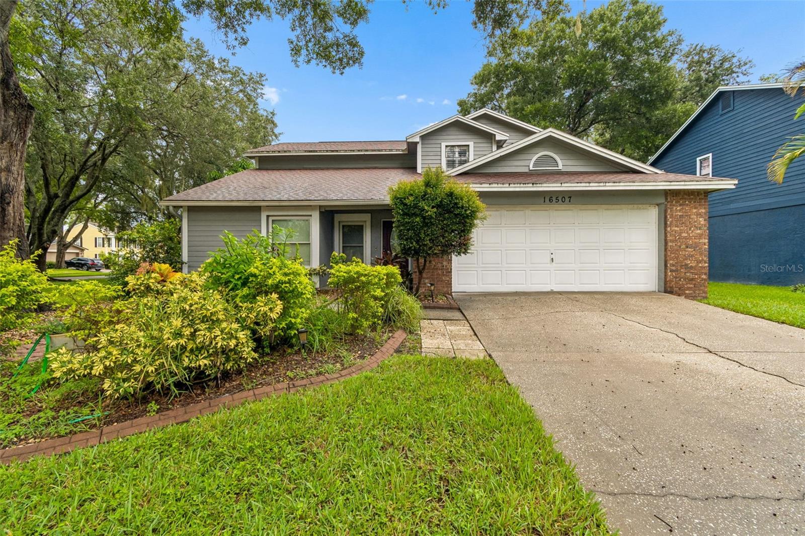 Photo of 16507 CRANWOOD PLACE TAMPA FL 33618