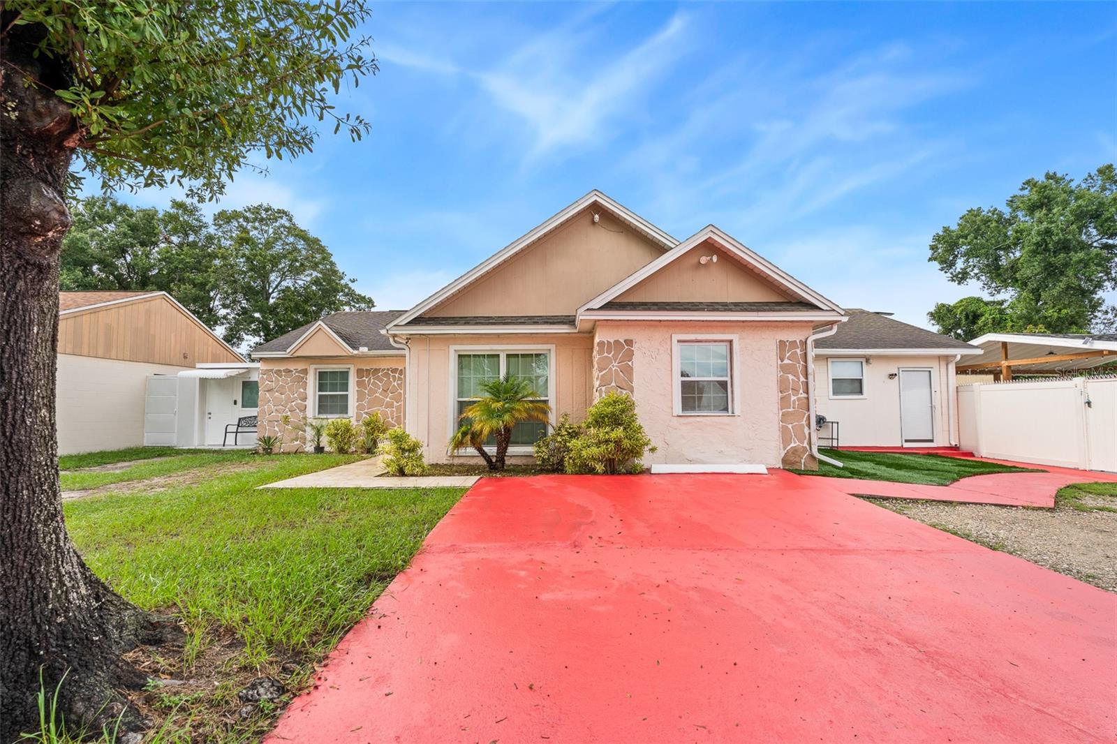Photo of 8903 CAMINO VILLA TAMPA FL 33635
