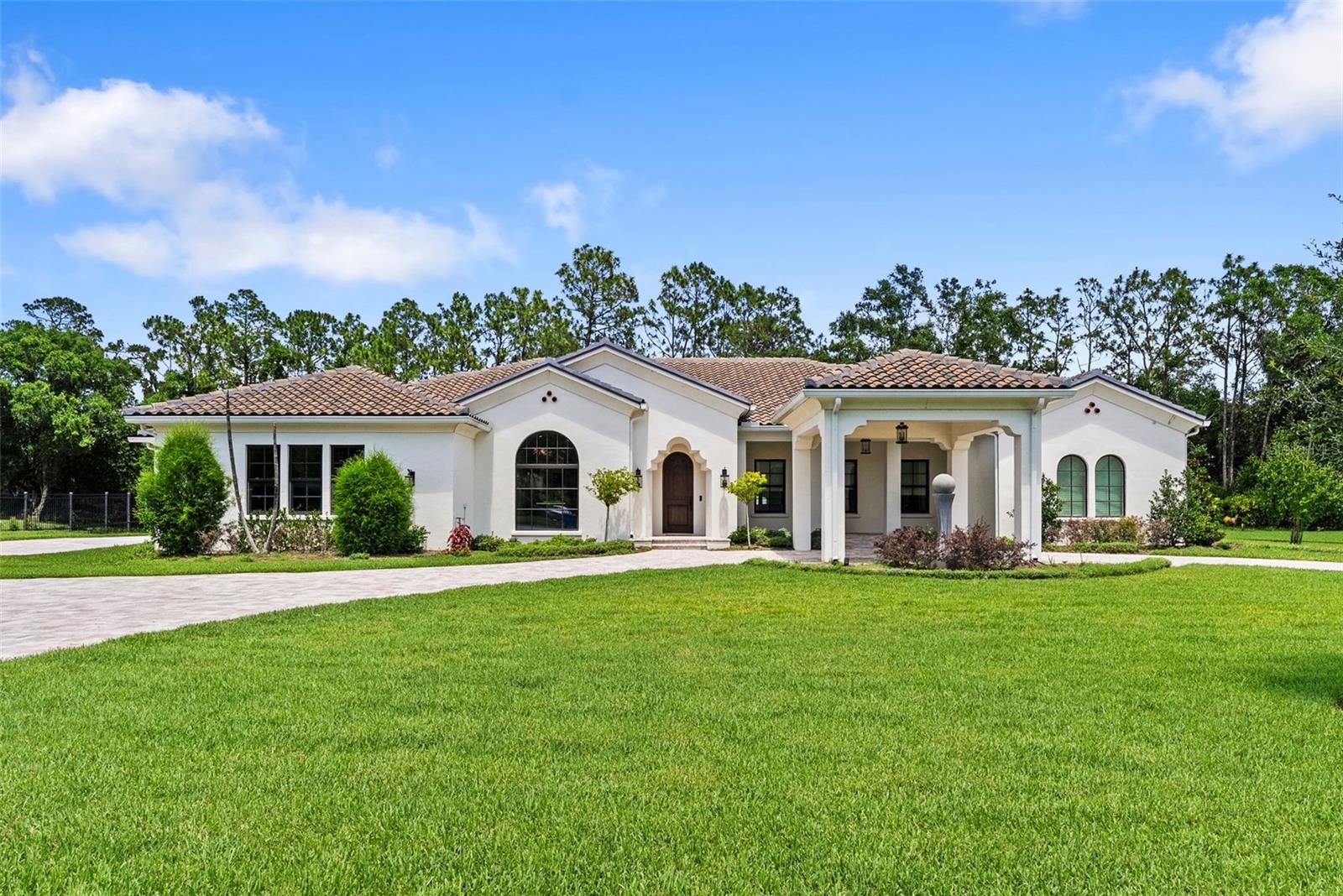 Photo of 18907 LAKES EDGE WAY ODESSA FL 33556