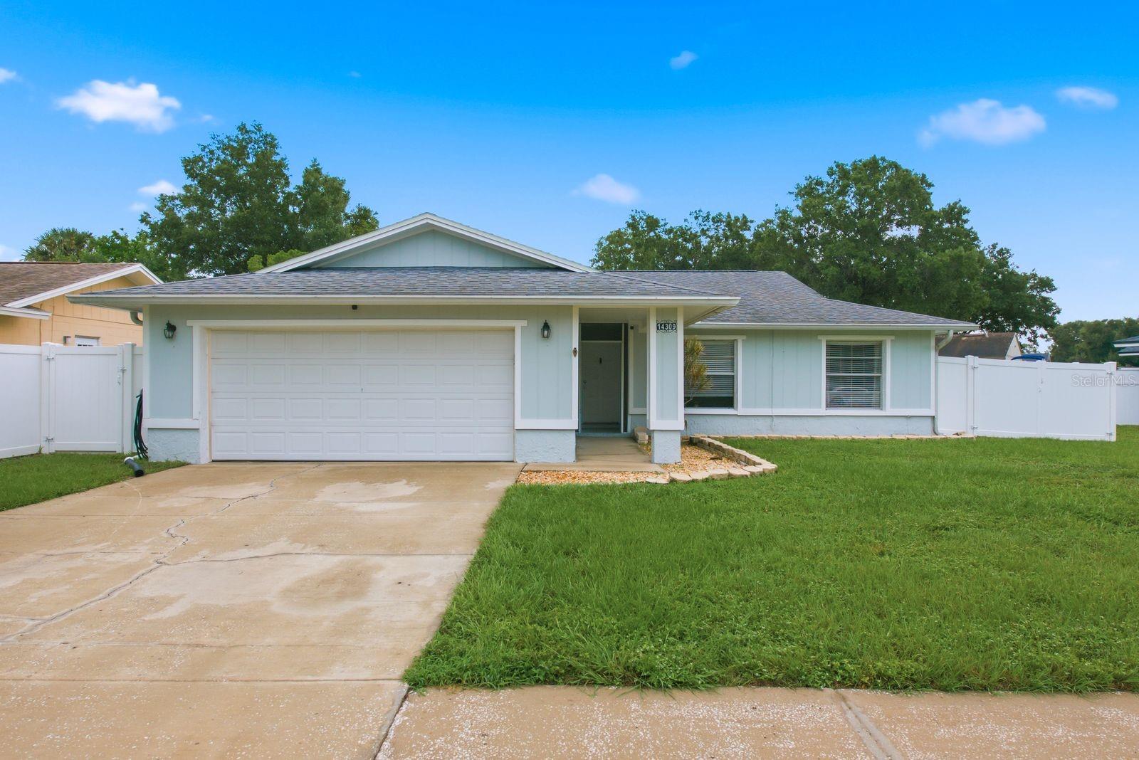 Photo of 14309 ARBOR HILLS ROAD TAMPA FL 33625