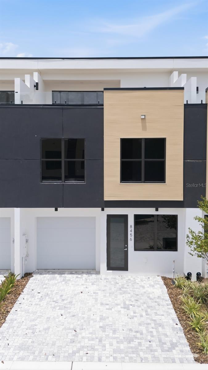 Photo of 8456 MODANO PLACE TAMPA FL 33614