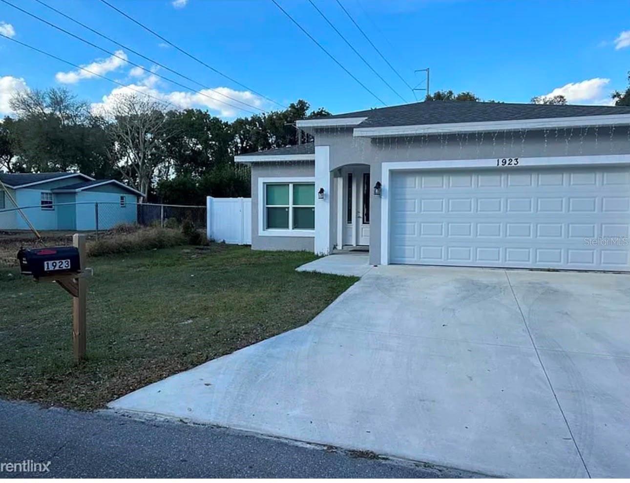 Photo of 1923 W SKAGWAY AVENUE TAMPA FL 33604