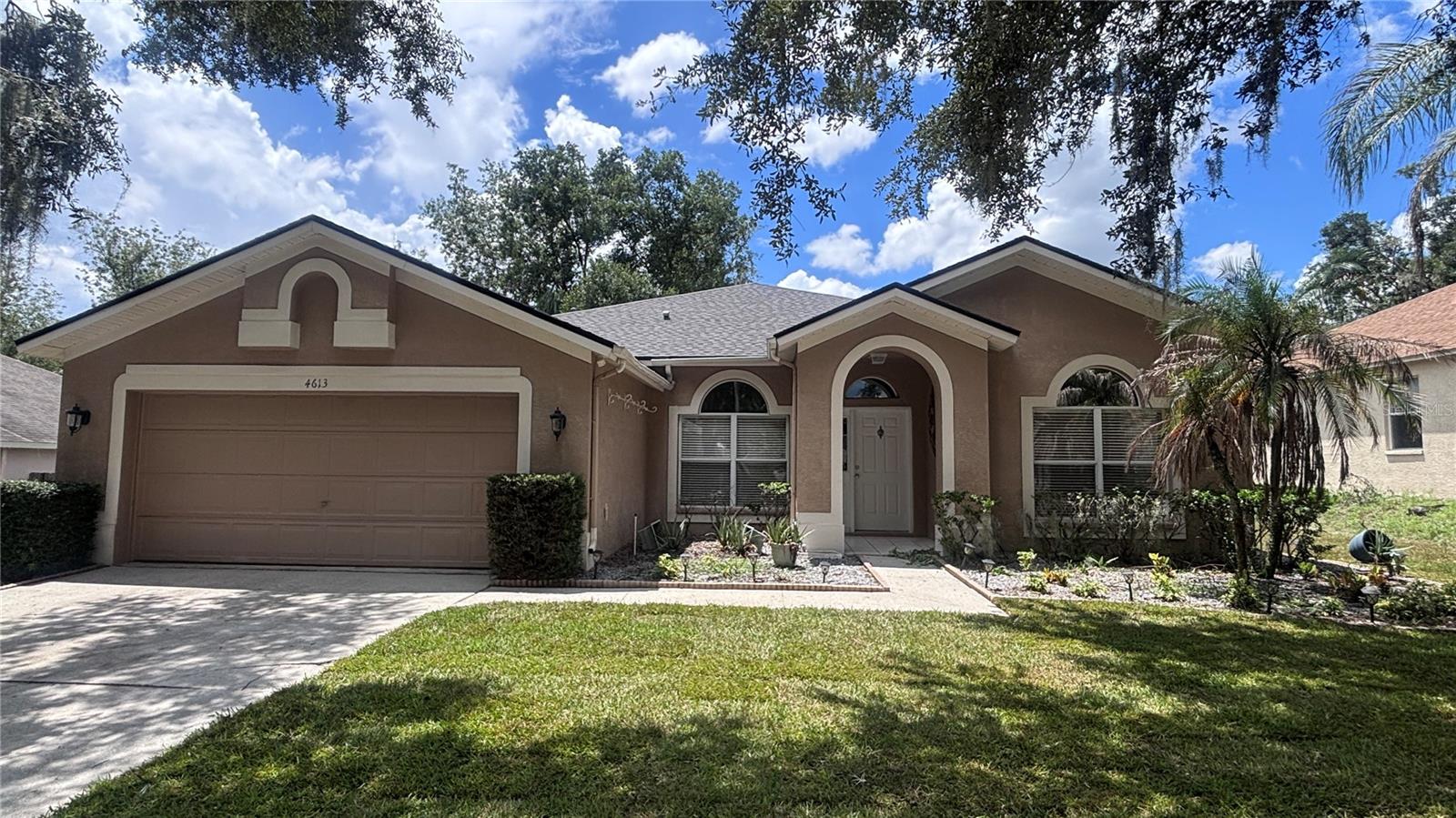 Photo of 4613 RIVER OVERLOOK DRIVE VALRICO FL 33596