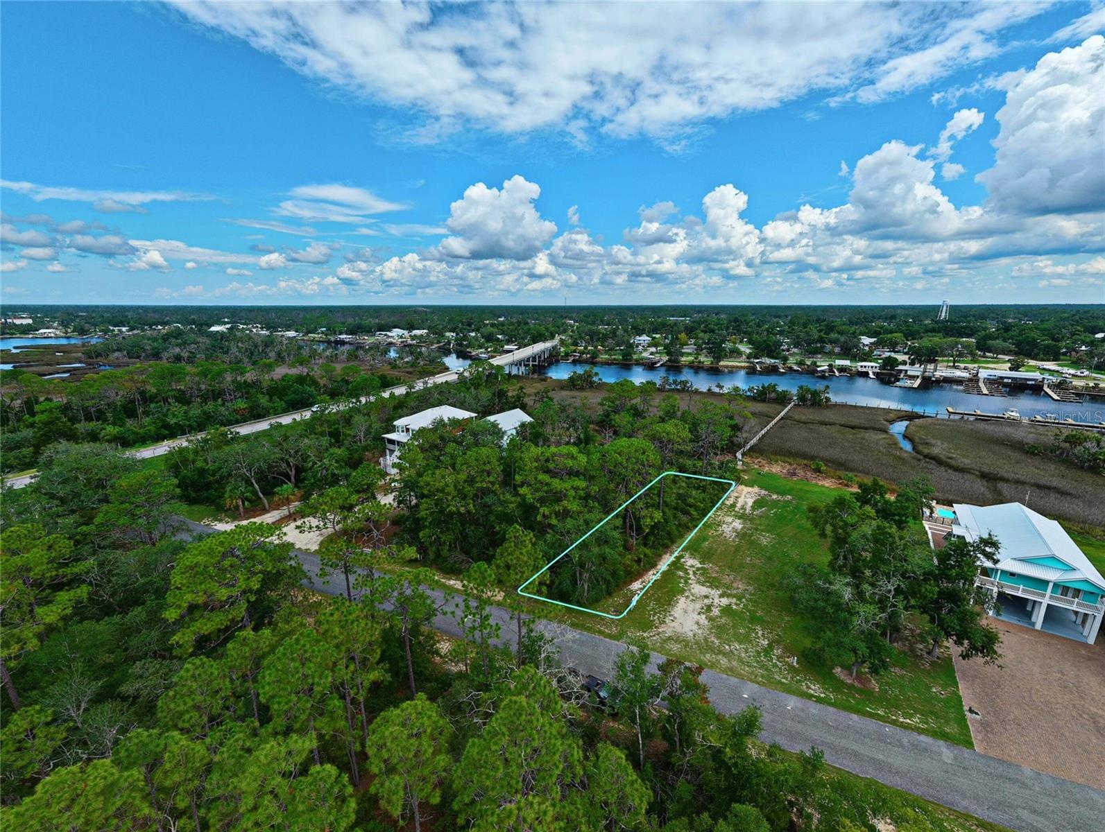 Photo of 85 SW 279TH AVENUE STEINHATCHEE FL 32359