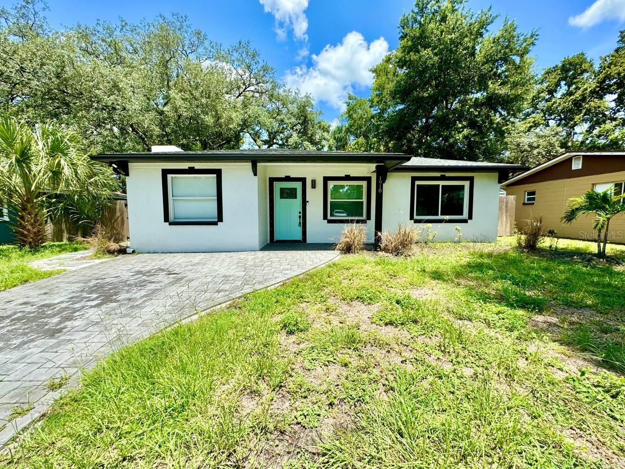 Photo of 1918 E SHADOWLAWN AVENUE TAMPA FL 33610