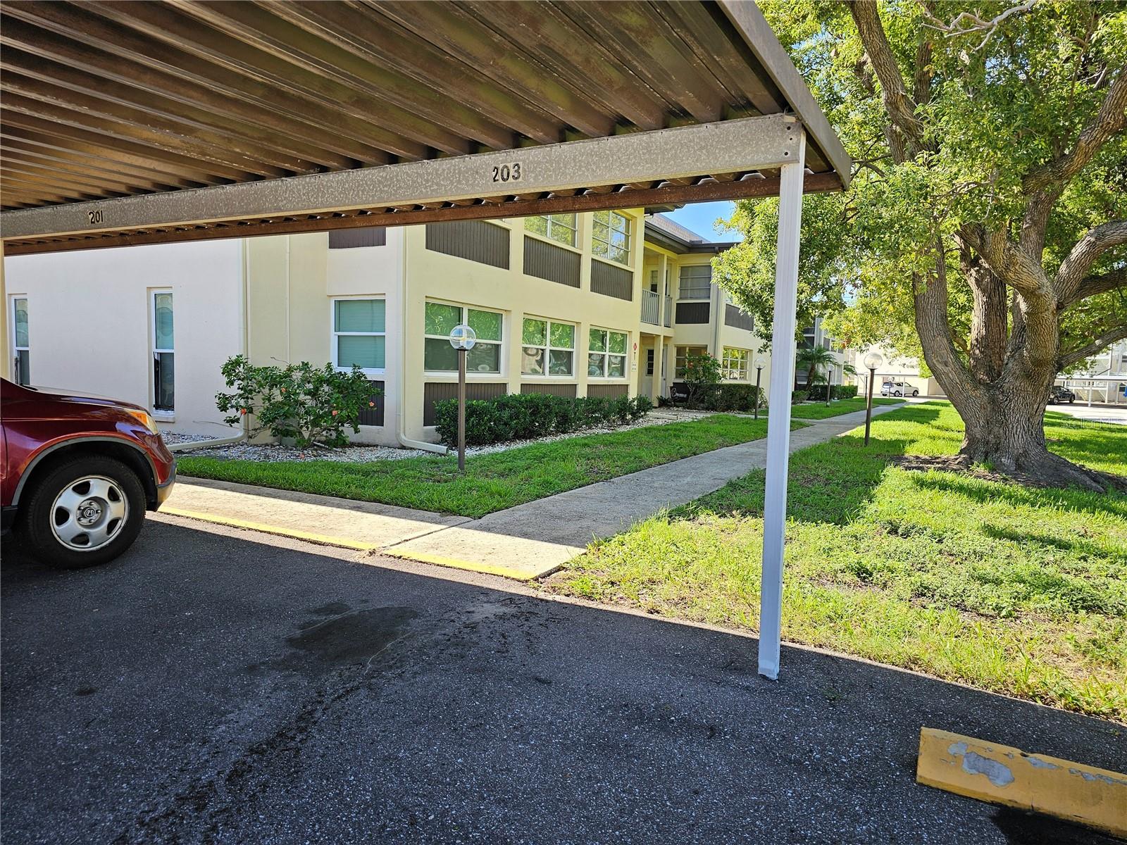 Photo of 5242 OPAL LANE #101 NEW PORT RICHEY FL 34652
