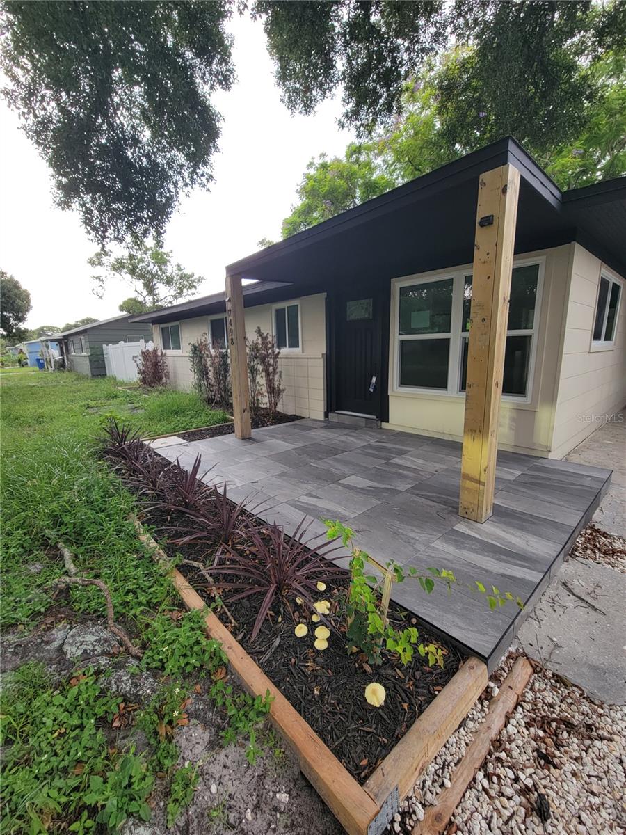 Photo of 7498 N ORPINE DRIVE ST PETERSBURG FL 33702