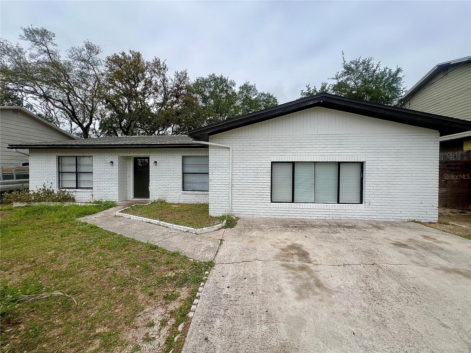 Photo of 4614 E SENECA AVENUE TAMPA FL 33617