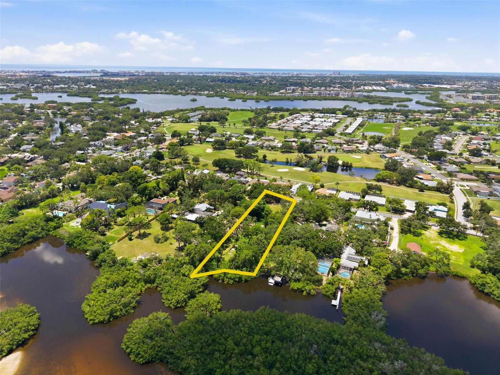 Photo of 6495 BURNING TREE DRIVE SEMINOLE FL 33777