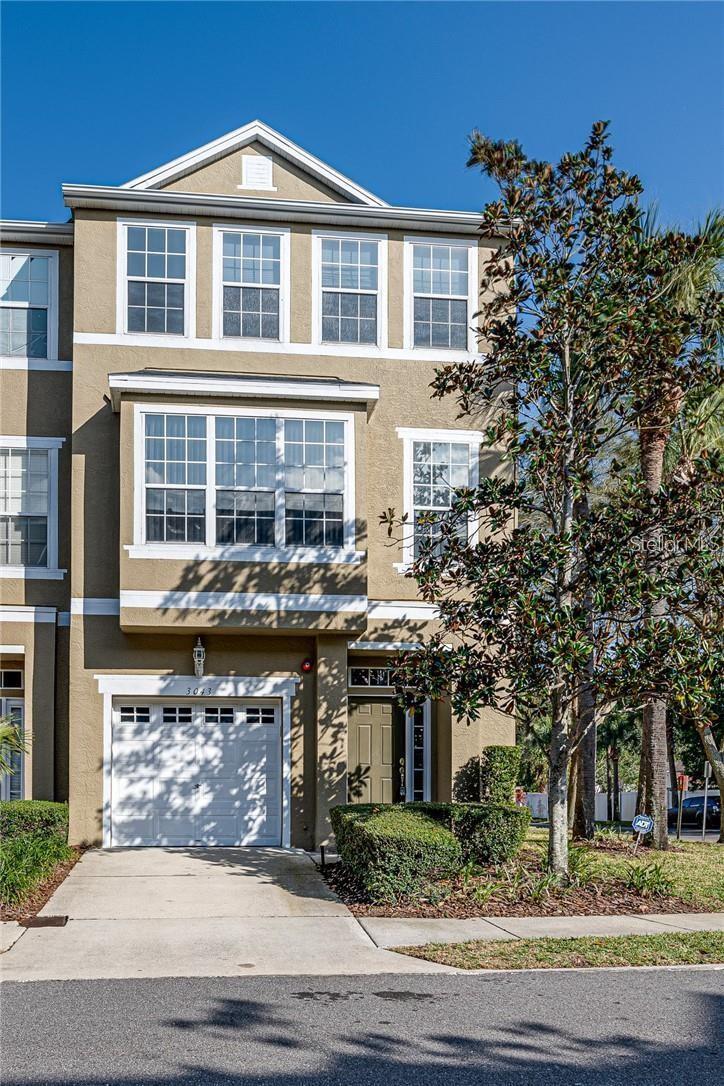Photo of 3043 POINTEVIEW DRIVE TAMPA FL 33611